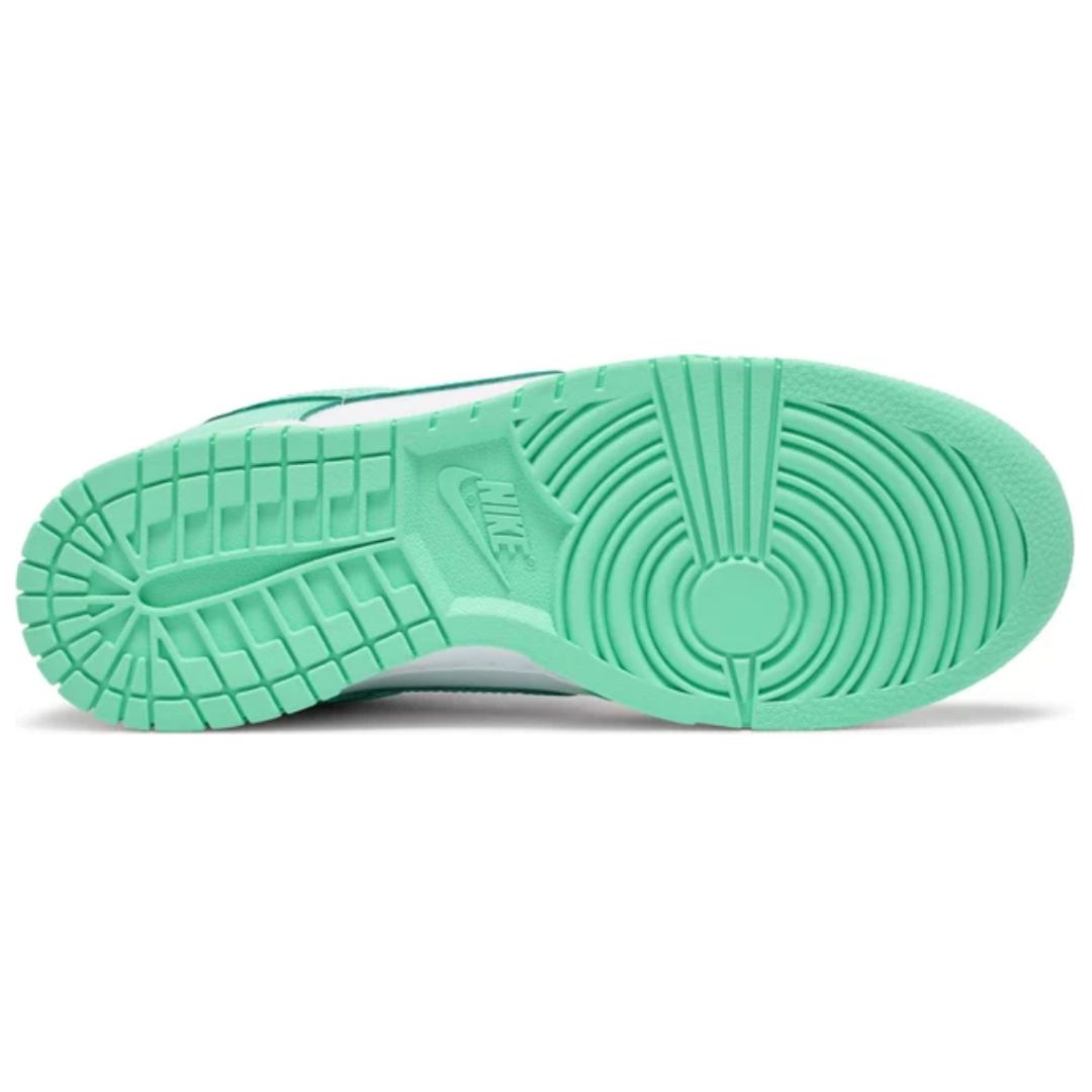 Tênis Nike Dunk Low "Green Glow" Tênis Nike Dunk Low "Green Glow" Dm Stores
