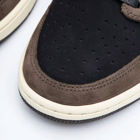 Travis Scott x Air Jordan 1 Low Retro SP Dark Mocha Tênis Nike Jordan 1 Low Archaeo Brown Dm Stores 